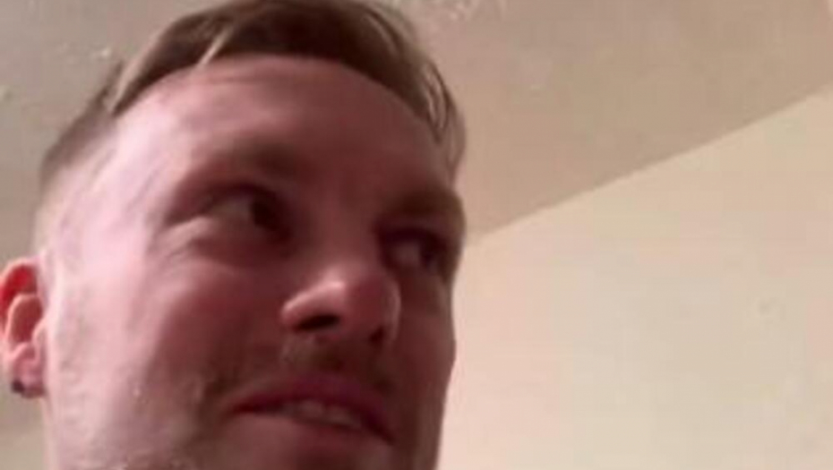 IZNAJMIO APARTMAN I PRONAŠAO SKRIVENU KAMERU USRED SOBE: Evo šta je sve moglo da se vidi (FOTO)