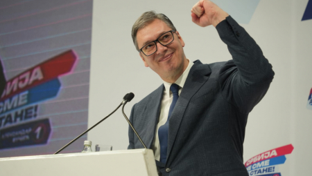 SVI U SRBIJI DO POBEDE! Vučić zagrmeo u Kragujevcu: Preko 125 mandata, da Srbija ima mir i stabilnost! (FOTO/VIDEO)