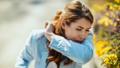 NE RADITE OVO DOK KIJATE Zbog greške koju često pravimo, čoveku se stvorila ogromna rupa u dušniku, lekari šokirani!