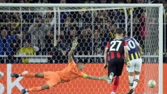 BALKANCI DOMINIRALI, FENER KIKSNUO Tadić opet pogodio, Džeko ga ispratio