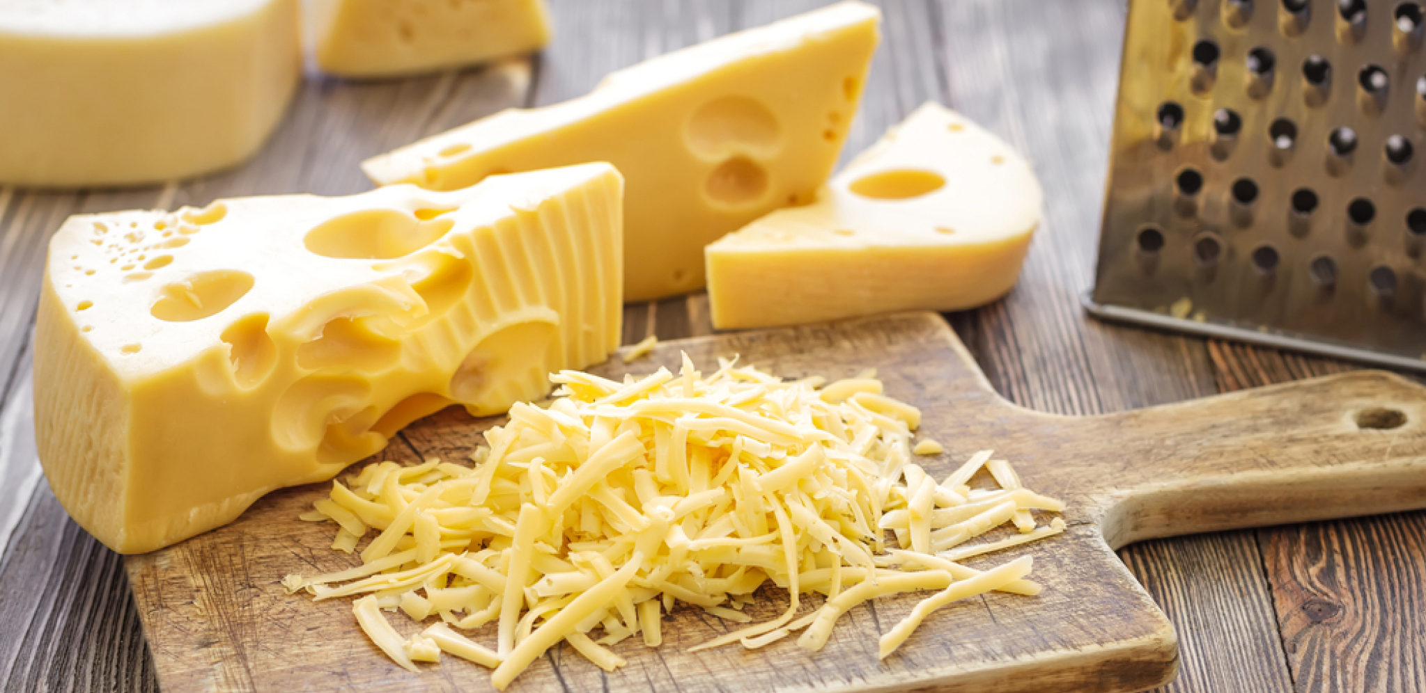 OVO SIGURNO NISTE ZNALI Evo zašto sirevi imaju RUPE na sebi i kako one nastaju