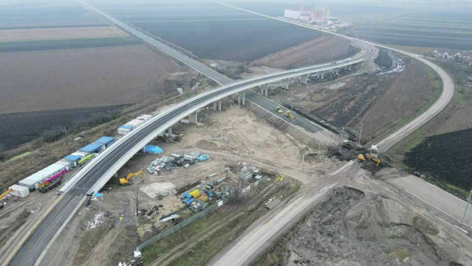BRZA PRUGA NAPREDUJE Završen još jedan važan čvor na železničkoj trasi između Beograda i Budmipešte