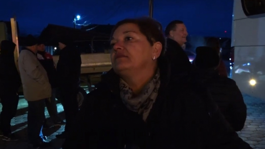 SRAMOTA JE ŠTO SU NAM ZABRANILI DA GLASAMO Tanja iz Gračanice poručila: "Pošli smo na glasanje da podržimo našu Srbiju"
