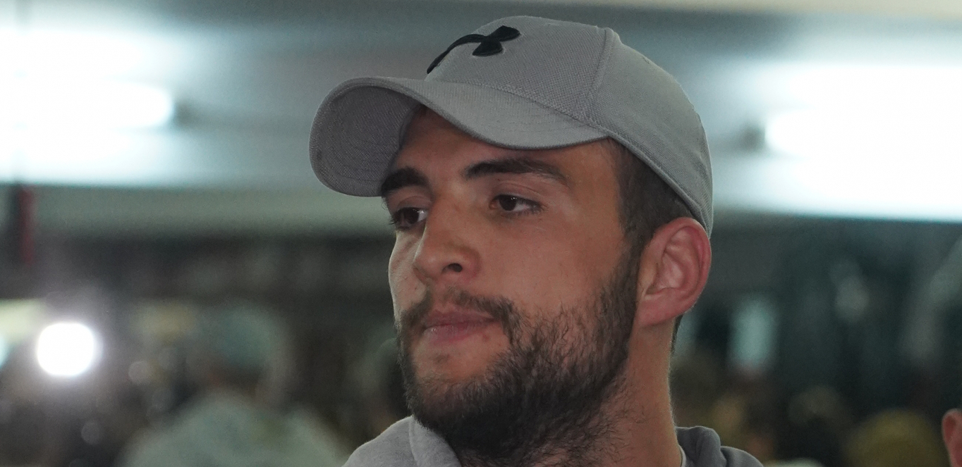 VELJKO RAŽNATOVIĆ NA NJIVI Bokser pokazao kako provodi vreme u Titelu, evo ko mu pravi društvo