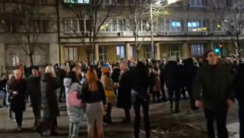 ĐILASOVCI NE MOGU DA SE DOGOVORE Svađa ispred RIK - jedni traže blokiranje Gazele, drugi neće da idu (VIDEO)