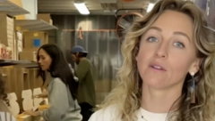 PRIPRAVNICA KOJA SLAŽE KUTIJE Megan Markl se pojavljuje u bizarnoj reklami, glumicu mnogi prozvali luzerkom godine