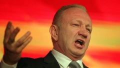 ĐILAS CVILIO U TEKSTU ZA POLITIKO Zapad mu je kriv što ne može da pobedi na izborima!