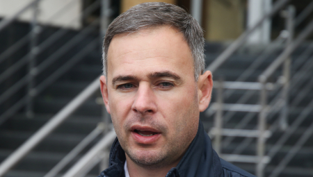 U BILO KOJOJ DRUGOJ ZEMLJI ALEKSIĆ BI "LETEO" IZ POLITIKE Brnabić: Zamislite da to kažu za Makrona!