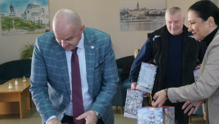 I MI SMO NEČIJI DEDA MRAZ Alo! se priključio humanitarnoj akciji Borbe