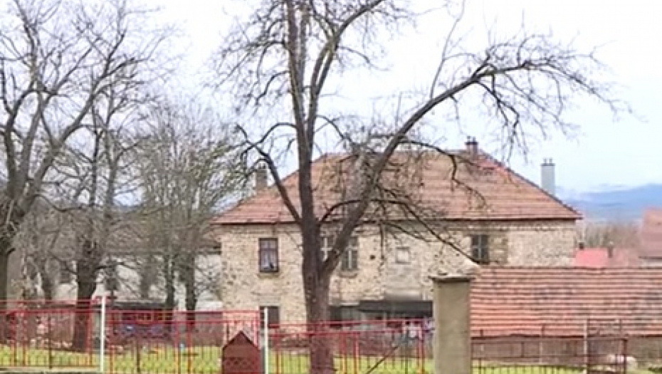 SLOGA KUĆU GRADI 14 članova porodice Sušić srećni pod istim krovom, i snajke se dobro slažu