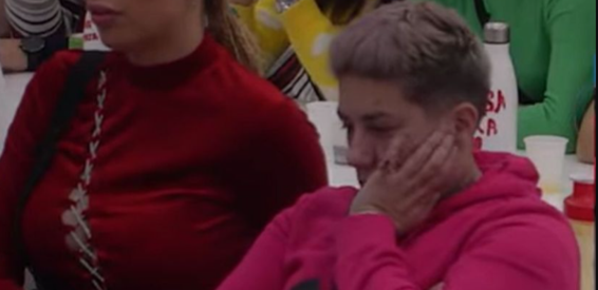 EVO KAKO IZGLEDA MATORINA RUKA Nasilno pokušala da skine tetovažu, gledaoci zatečeni prizorom!