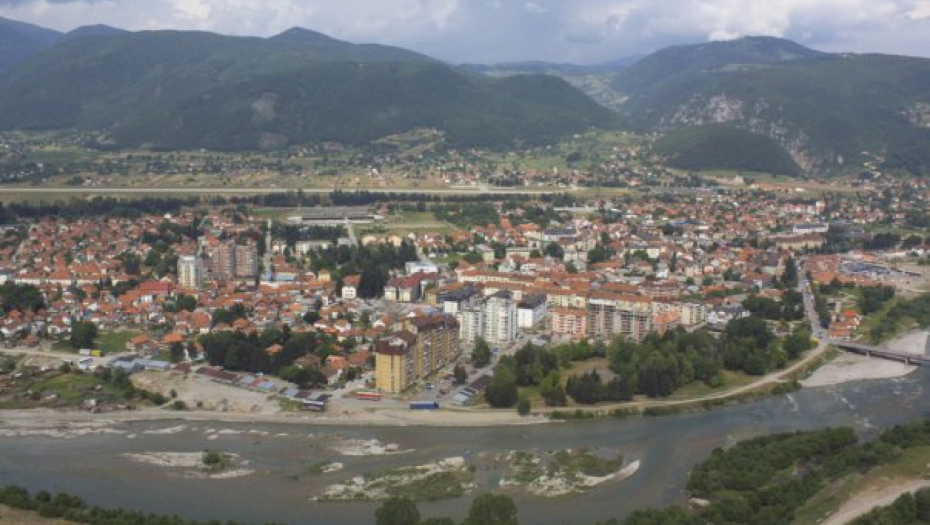 Maloletnici pod uticajem opijata pretukli srednjoškolca u Beranama