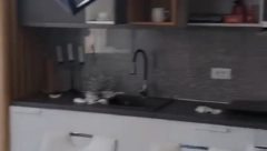 OTVORIO VRATA APARTMANA I ZATEKAO HOROR Ljudi u šoku, gledaju i ne veruju svojim očima (VIDEO)