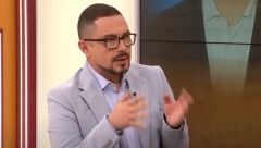 "SEDI U SALI PREDSEDNIŠTVA, A TOKOM KAMPANJE JE GOVORIO DA SAM MORALNI BEDNIK" Vučić o novinaru "Nove S!"