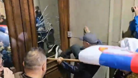 OGLASILA SE MOSKVA "Rusija se neće mešati, Srbija ima rukovodstvo koje je sposobno da preduzme sve mere"