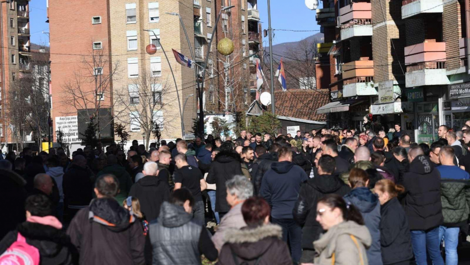 U Severnoj Mitrovici održan protest privrednika zbog zabrane uvoza srpske robe