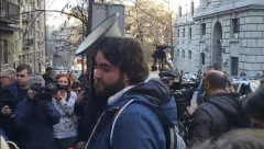 SARADNIK DOJČE VELEA NA PROTESTU OPOZICIJE Ristić koji nije student na "studentskom protestu" u Beogradu (FOTO)