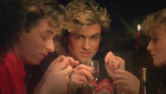 IZA NJE SE KRIJE VELIKA PATNJA Pesma koja se sada naziva božićnim klasikom zapravo nema nikakve veze sa Božićem