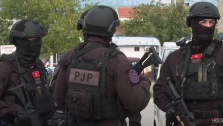 UHAPŠEN SLUŽBENIK MUP-a NA CETINJU: Akcija "Browing" sprovedena u ranim jutarnjim časovima