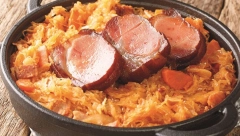 ZAPIS KOJI SE PRENOSI SA KOLENA NA KOLENO Savršen podvarak sa slaninicom, okupiće porodicu oko stola