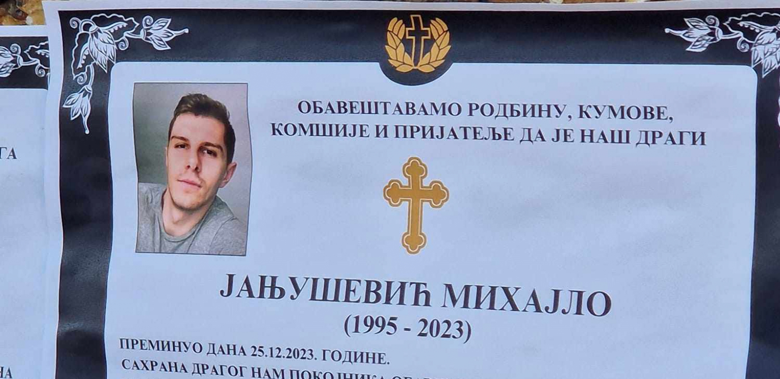 OVAJ DETALJ TERA SUZE NA OČI Na umrlici Mihajla Janjuševića malo ko je primetio jednu stvar