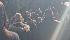 MAJKA TE NIKAD NEĆE PREŽALITI, BEBO NAŠA: Potresan govor na pomenu Janjuševog brata, porodica jedva stoji na nogama