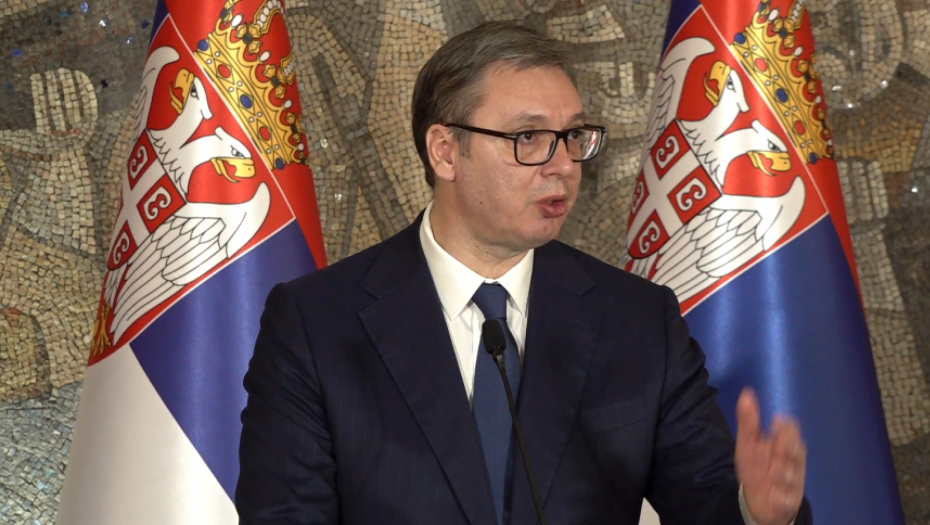 ČUVAJTE OBIČAJE, KULTURU I ČASNO IME VELIKOG SRPSKOG NARODA Vučić se oglasio nakon posete srpske dece iz Severne Makedonije (FOTO)