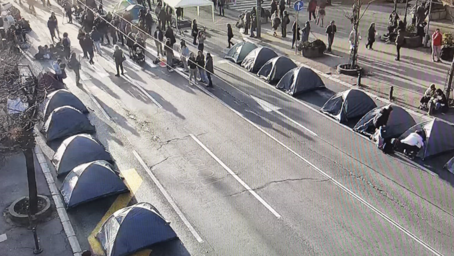 EVO DOKAZA DA SAMO NJIH ŠAKA JADA MALTRETIRA POLA BEOGRADA Ekipa od njih plafon 50-tak blokira grad