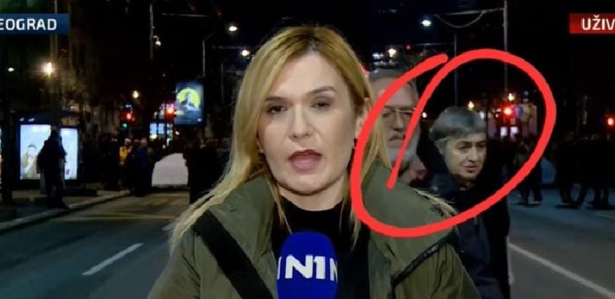 NA PROTESTU "STUDENATA" I ŽENA  OD 70 GODINA KOJA GOVORI DA JE REPUBLIKA SRPSKA GENOCIDNA TVOREVINA! (VIDEO)