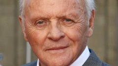 AKO NOĆAS BUDETE MAMURNI SETITE SE MENE Čuveni glumac poslao poruku svima ko ji će za doček Nove godine popiti čašicu više