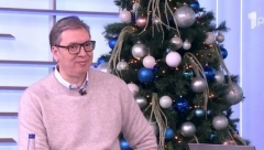 ZA GODINU I PO DANA PROSEČNA PLATA U SRBIJI BIĆE HILJADU I PO EVRA! Vučić: Narednih šest meseci za nas će biti užasno teški
