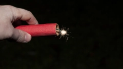 HOROR U PANČEVU PRED DOČEK: Dečak teško povređen, petarda mu eksplodirala u rukama