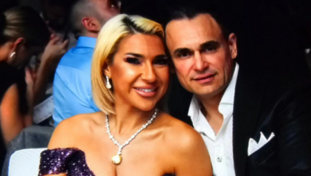 DEČKO JOJ KUPIO NAKIT OD SUVOG ZLATA! Tviter gori, svi su primetili hit detalj na snimku u kom biznismen voditeljki daruje poklon