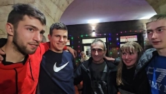IVANA PRVI PUT IZAŠLA SA BRAĆOM U SEOSKI DOM I se dok njihovi vršnjaci provode po klubovima, troje Uskokovića su deca za primer