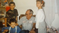 Kad su me dobili, tata je imao 54, a mama 23 godine: Ovako zaista izgleda život sa tako starim ocem