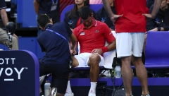 LEGENDA ŠOKIRALA REČIMA O NOVAKU Đoković stalno igra povređen