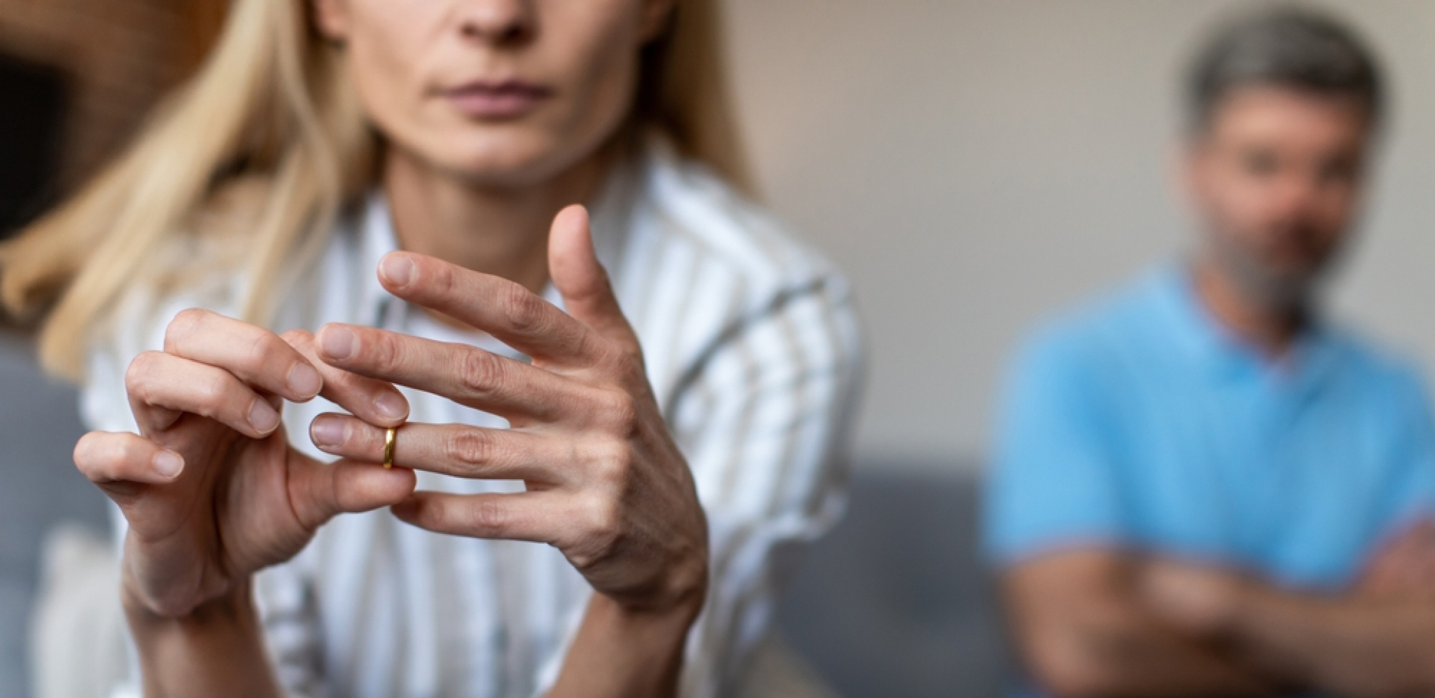 RASTAVIO IH POGREŠAN KLIK Advokati slučajno RAZVELI muža i ženu