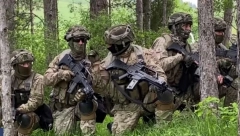 NA OBUCI POVREĐENA PRIPADNICA VCG: Poručnici pukla eksplozivna naprava u ruci!