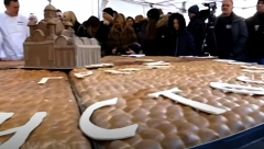 DANAS SE LOMI ČESNICA ISPRED HRAMA SVETOG SAVE! U njoj će biti 33 zlatna dukata! A UVEČE SE PALE BADNJACI