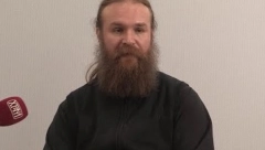 SVEŠTENIK OBJASNIO KOJI JE PRAZNIK VEĆI Božić ili Uskrs, "pravoslavcima je ovaj dan poseban"
