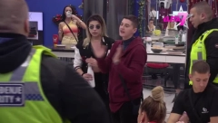 BOJANA I ANĐELA ŠPARAVALO NAPUŠTAJU ELITU Rešile da se bore za zabranjenu ljubav u spoljnom svetu