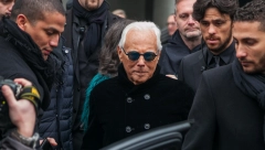 "VAŽNO JE DA SE OSEĆATE SLOBODNO U SVOM TELU" Zlatni saveti Đorđa Armanija koji će ženama pomoći u izgradnji stila