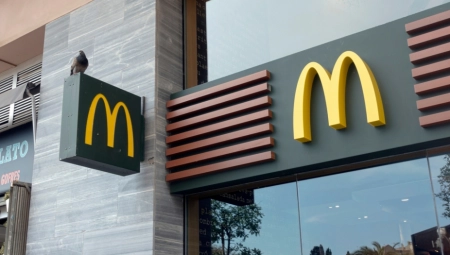 Ešerihija oborila MekDonalds, pada vrednost!