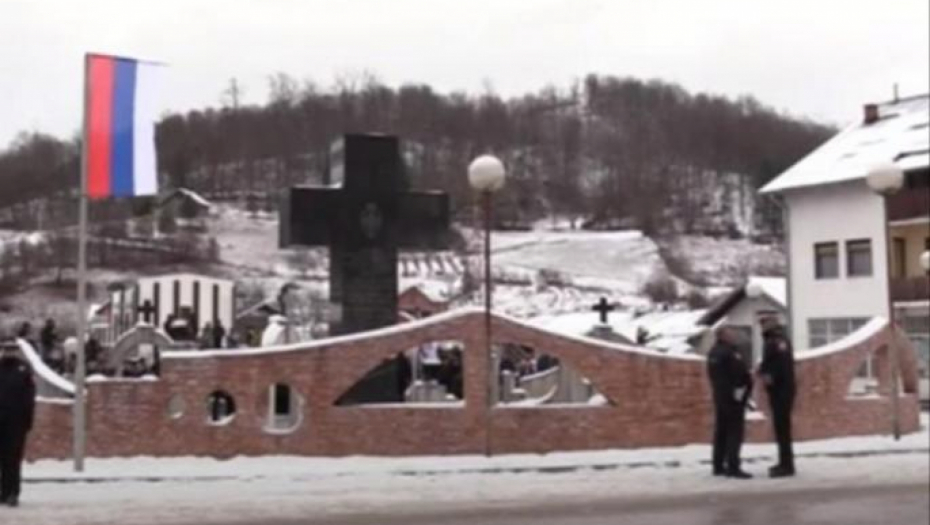 SPAVALI SMO NA SANDUCIMA OD MUNICIJE, LEŠEVI SU PLUTALI BOSNOM Zorici su na Božić poklali 49 članova porodice, svega se živo seća