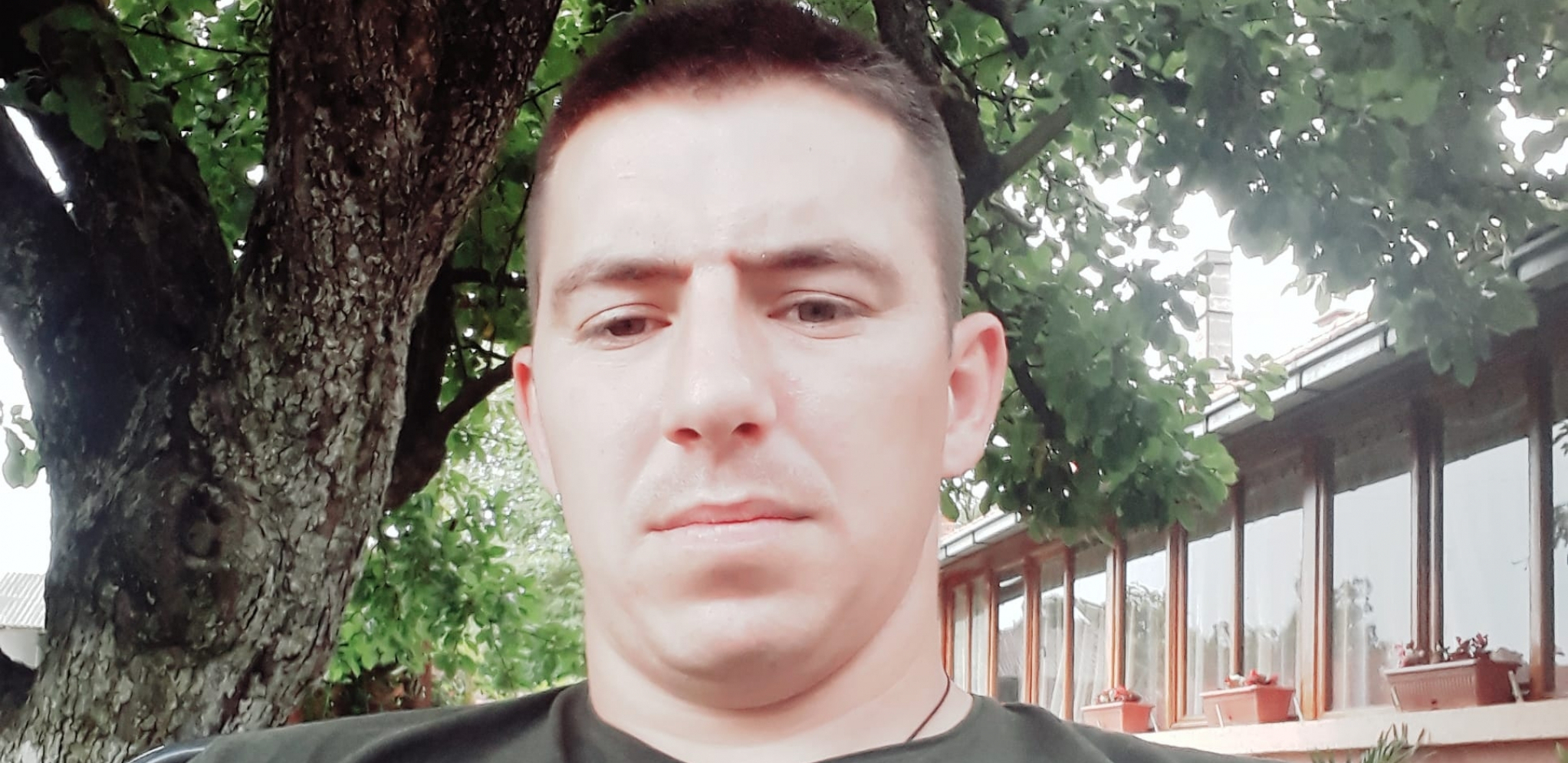 OVO JE ZDRAVKO KOJI JE POGINUO NA BADNJE VEČE Sleteo kolima sa puta i udario u drvo (FOTO)