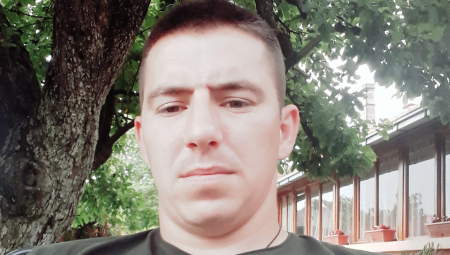 OVO JE ZDRAVKO KOJI JE POGINUO NA BADNJE VEČE Sleteo kolima sa puta i udario u drvo (FOTO)