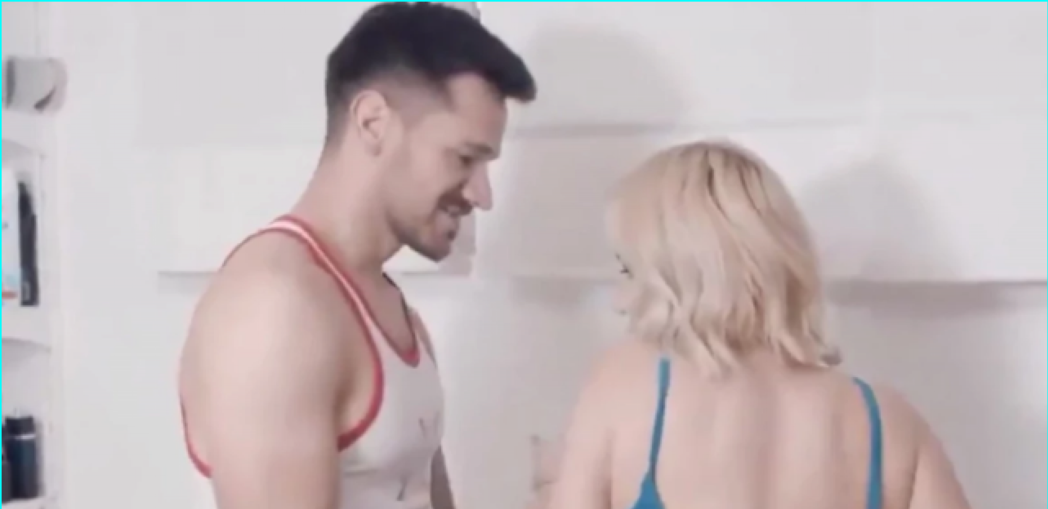 PEVAČICU MUŽ PRED KAMERAMA DODIRIVAO PO INTIMI Scena šokirala gledaoce, svojim ponašanjem razbesneli sve!