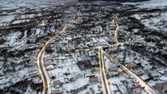NAJMANJE 15 LJUDI SPASENO IZ PLANINSKIH PREDELA Zbog mećave u Rumuniji zatvoreni putevi, železnički saobraćaj u prekidu