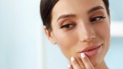 OBRATITE PAŽNJU NA VAŠE USNE Ove zime im je potrebna posebna nega, na njima se vide prvi znaci disbalansa u organizmu