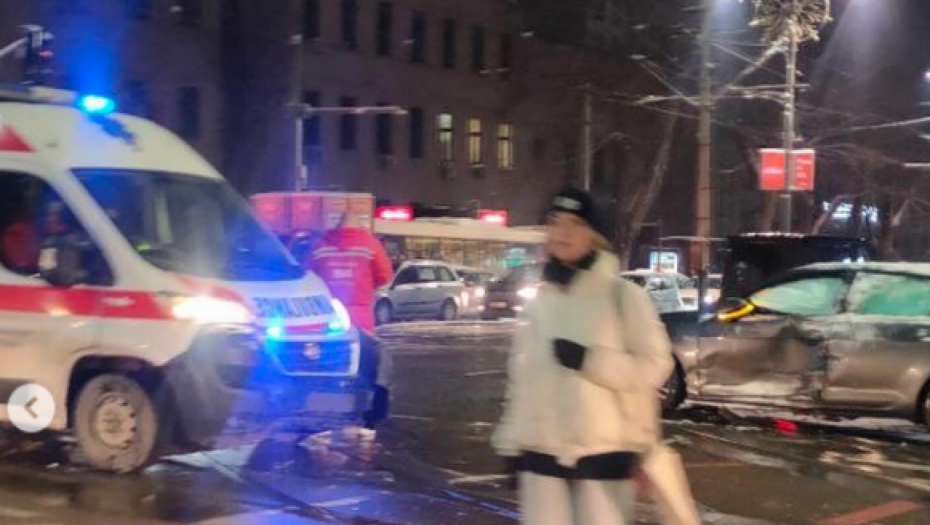 KARAMBOL U CENTRU BEOGRADA Desio se sudar kod Pravnog, srča je svuda